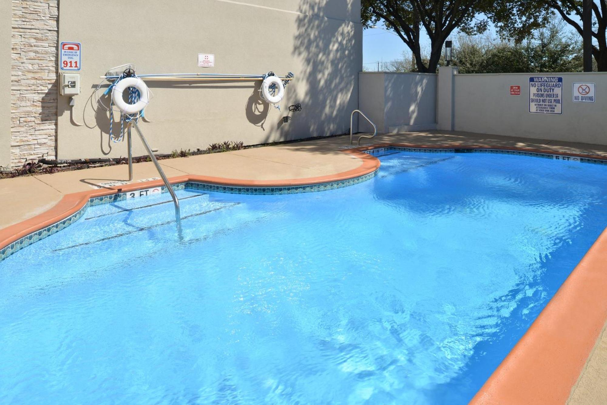 Holiday Inn Express & Suites Austin North Central By Ihg Экстерьер фото